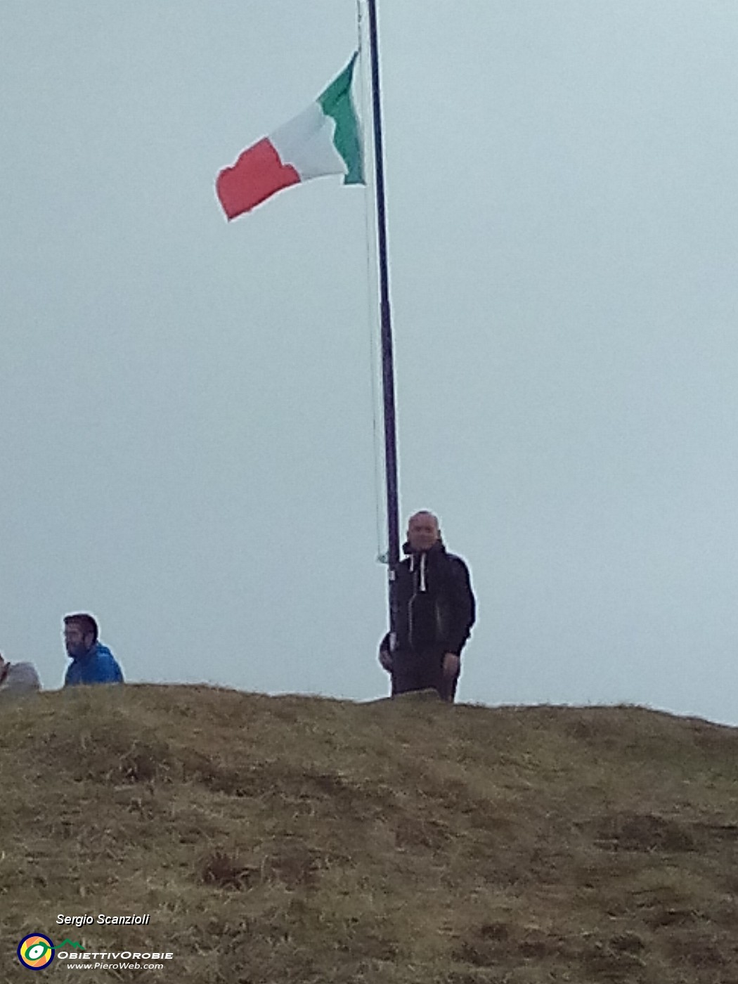 11 - Santo con la bandiera.jpg
